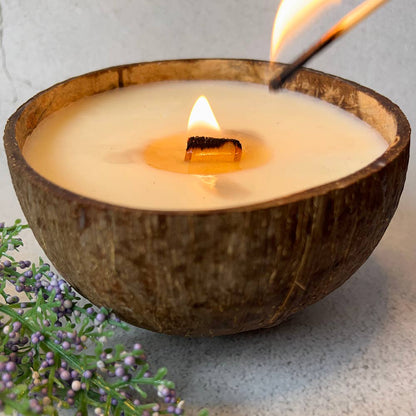 VIE - Coconut Shell Candle - Sea Spray